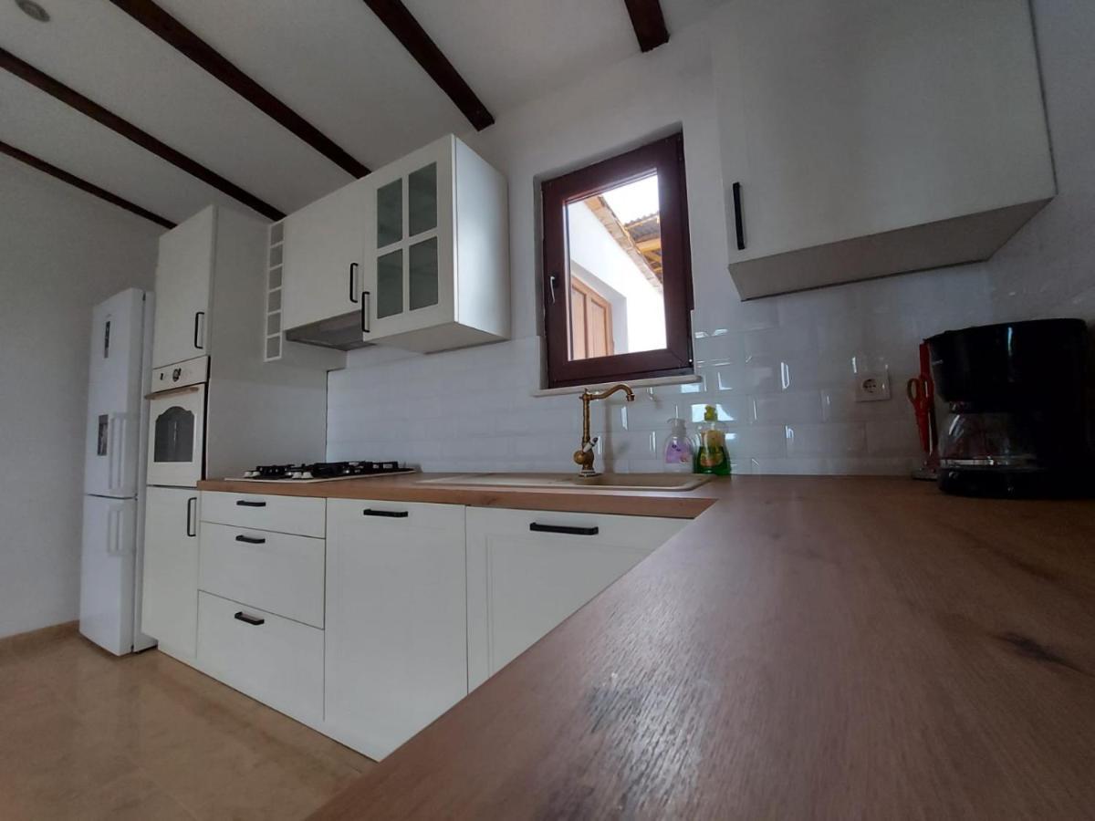 Holiday House Pag Zubovići 外观 照片