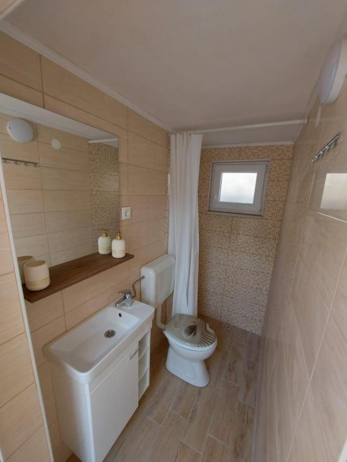 Holiday House Pag Zubovići 外观 照片