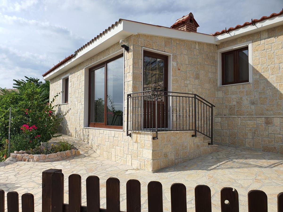 Holiday House Pag Zubovići 外观 照片