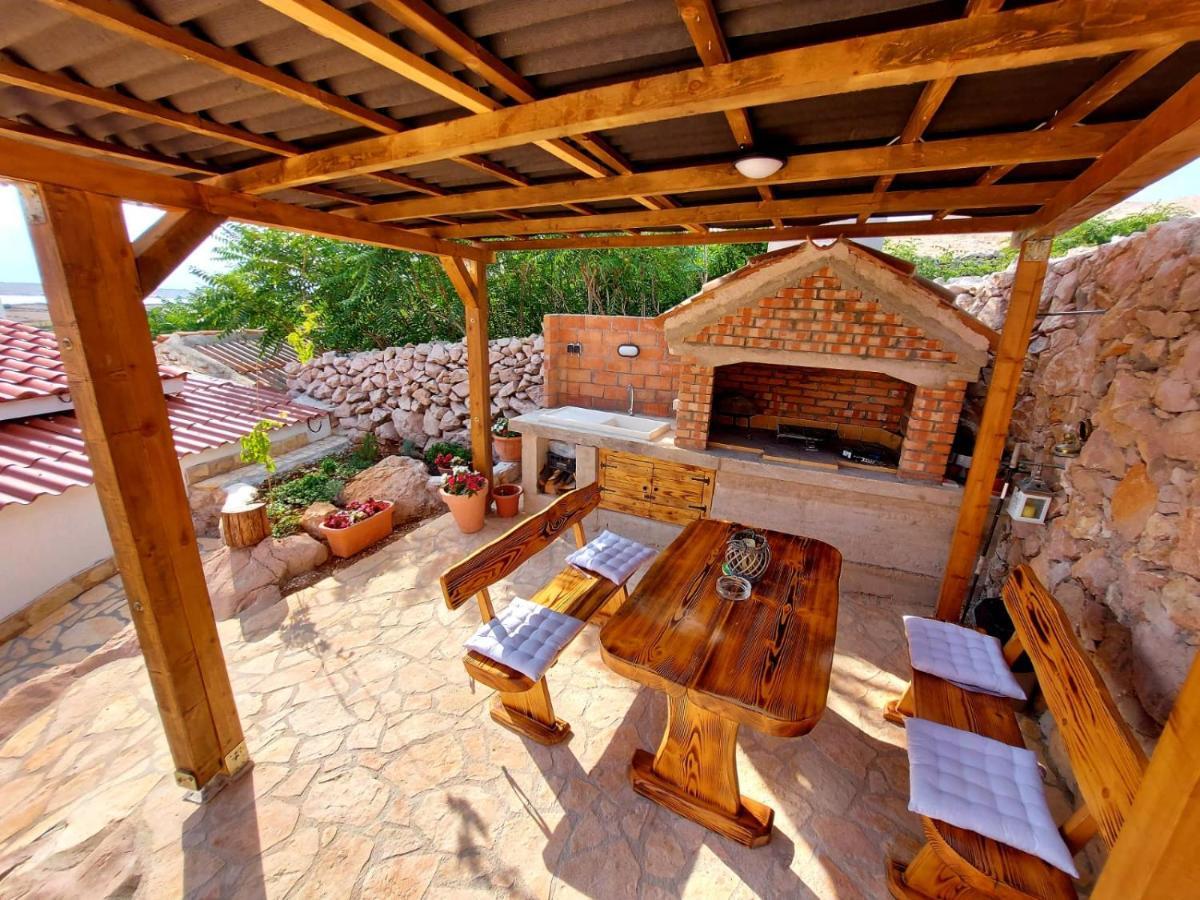 Holiday House Pag Zubovići 外观 照片
