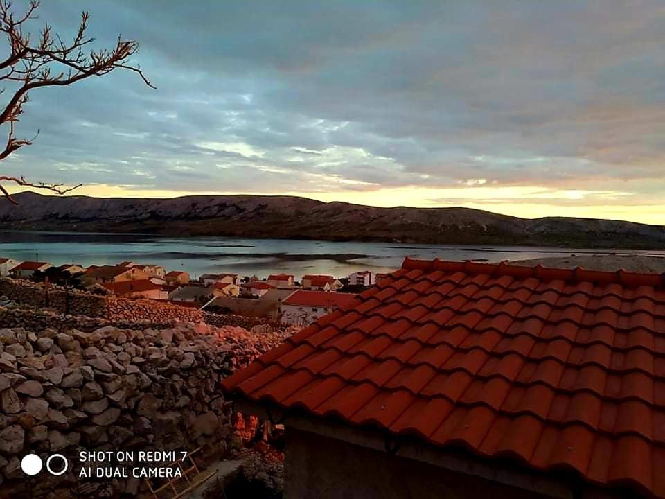 Holiday House Pag Zubovići 外观 照片